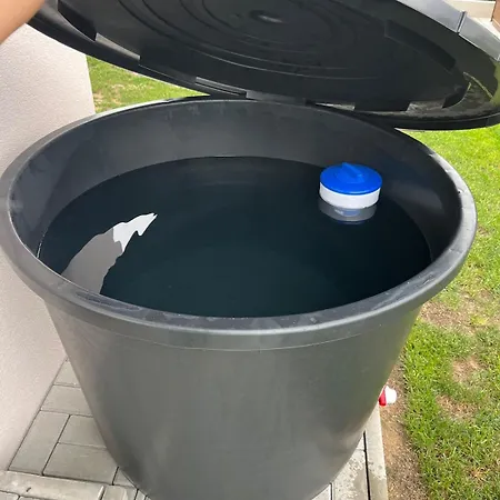 V Uličce Razice